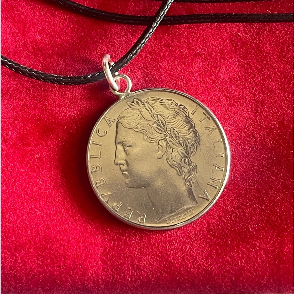 Uncommon gorgeous Italian coin pendant necklace